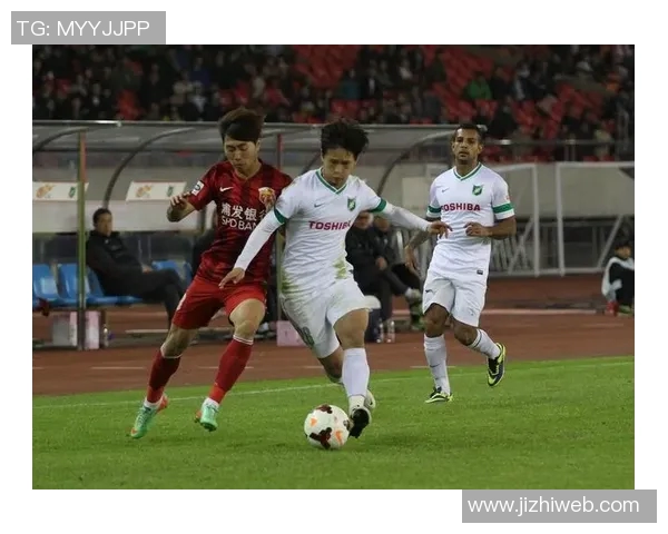 赛后分析：杭州足球队与南京足球队实力对比及比赛亮点回顾