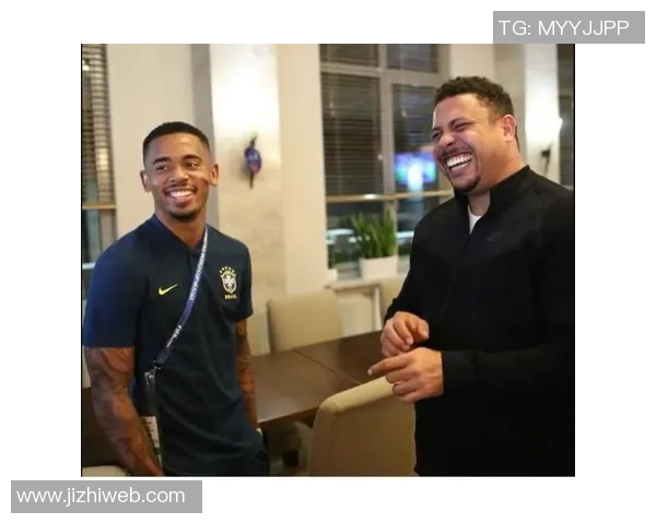 足球巨星亲临撒盐哥家中共度欢乐时光引发粉丝热议