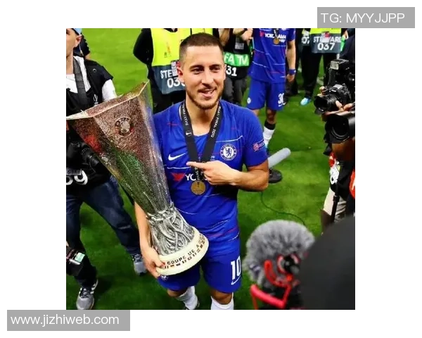 足球明星十二号的传奇之路与背后故事揭秘