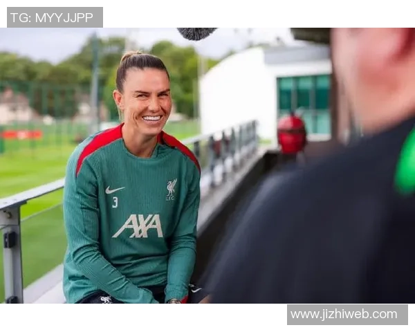 足球明星独特理发过程揭秘从球场到时尚潮流的华丽转变