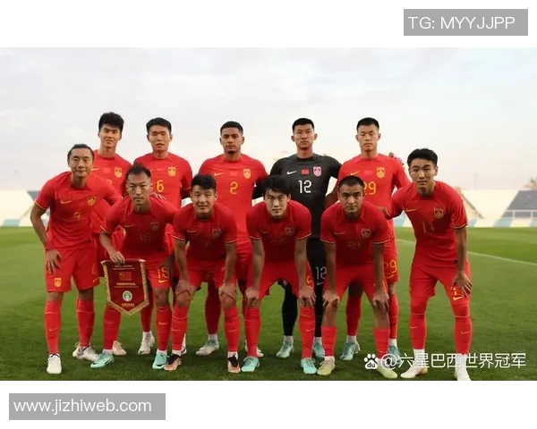 足球明星聚首合影展现男人魅力与团队精神的精彩瞬间