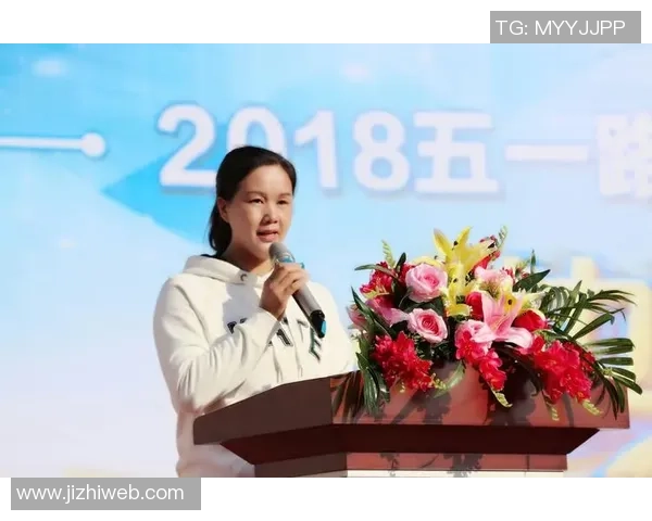 足球明星街头风采尽显地摊文化魅力照片集锦 足球明星街头风采尽显地摊文化魅力照片集锦