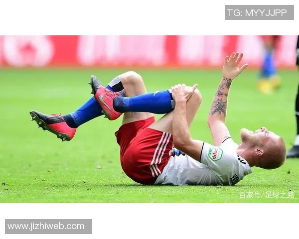足球明星腿伤瞬间曝光背后的故事与恢复之路揭秘 足球明星腿伤瞬间曝光背后的故事与恢复之路揭秘