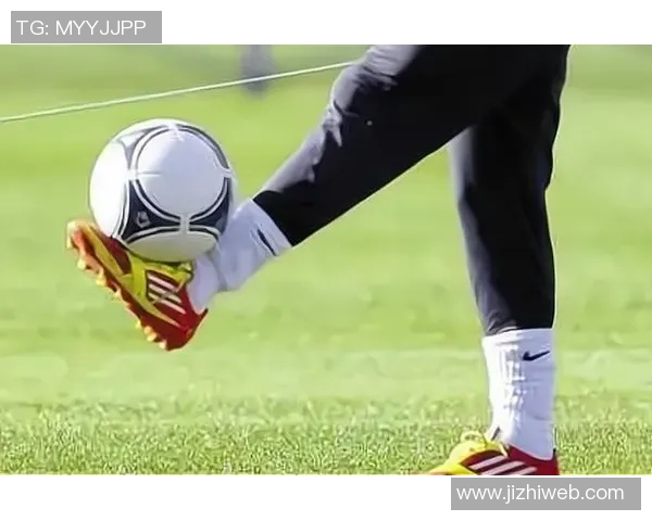 足球明星脚法技艺之巅的传奇球员们盘点与分析 足球明星脚法技艺之巅的传奇球员们盘点与分析